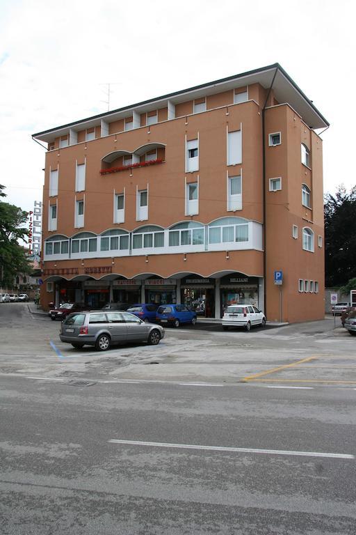 Hotel Roma Cividale del Friuli エクステリア 写真